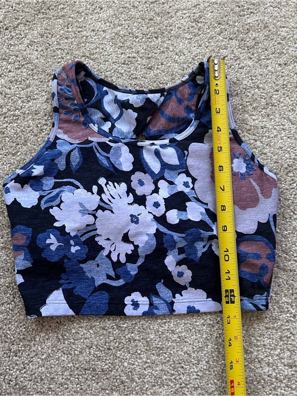 GapFit Blackout Floral Crop Top Sports Bra Keyhole Cross Back Sz XS Blue Purple - Picture 4 of 6